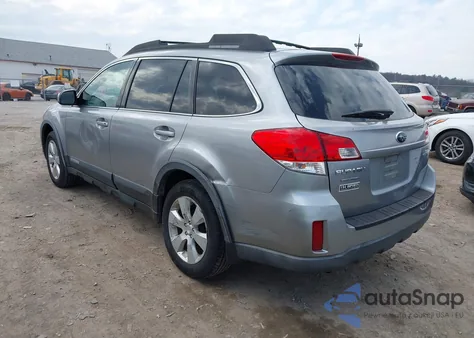 2010 Subaru Outback 2.5I Premium z USA, uszkodzony, nr VIN 4S4BRCCC9A3384099